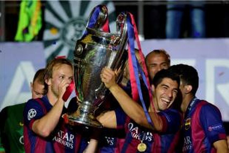Ivan Rakitic dan Luis Suarez yang notabene baru bergabung Barcelona pada musim panas, langsung memenangi Liga Champions pada musim pertamanya. 