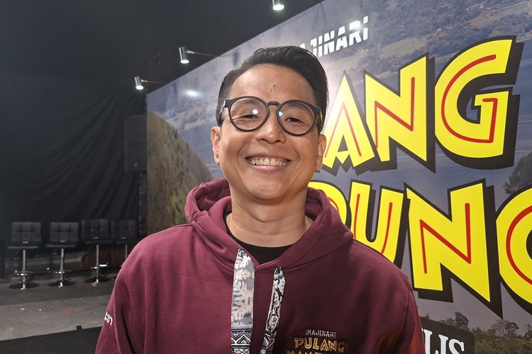 Ernest Prakasa Umumkan Pengerjaan Bandits of Batavia, Film Laga Pertamanya 