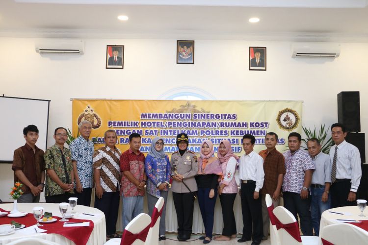 Kapolres Kebumen AKBP Titi Hastuti mengumpulkan seluruh pengusaha hotel dan penginapan yang beroperasi di Kebumen, Jawa Tengah, Kamis (19/10/2017).
