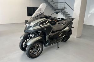 Cara Kerja Teknologi Yamaha LMW, Dua Roda Depan Bisa Miring