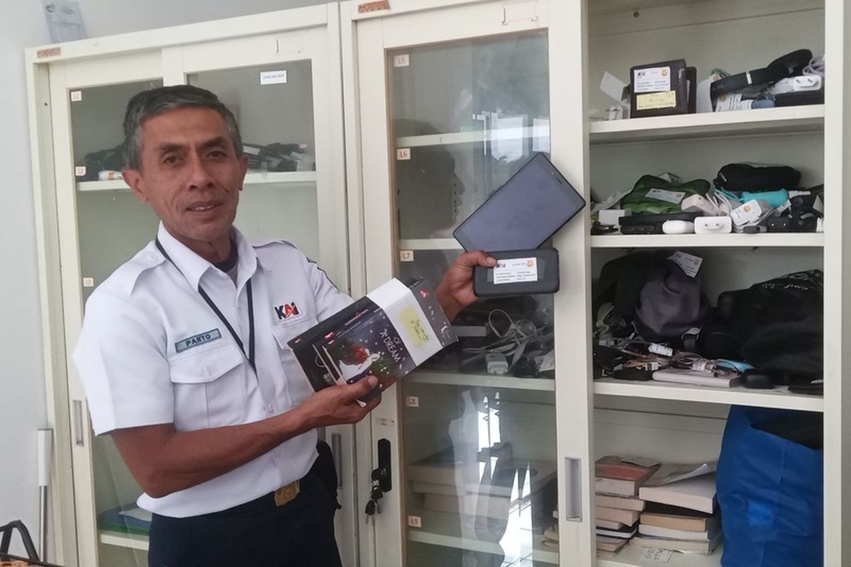 Cara Lapor Barang Tertinggal Di Kereta Api