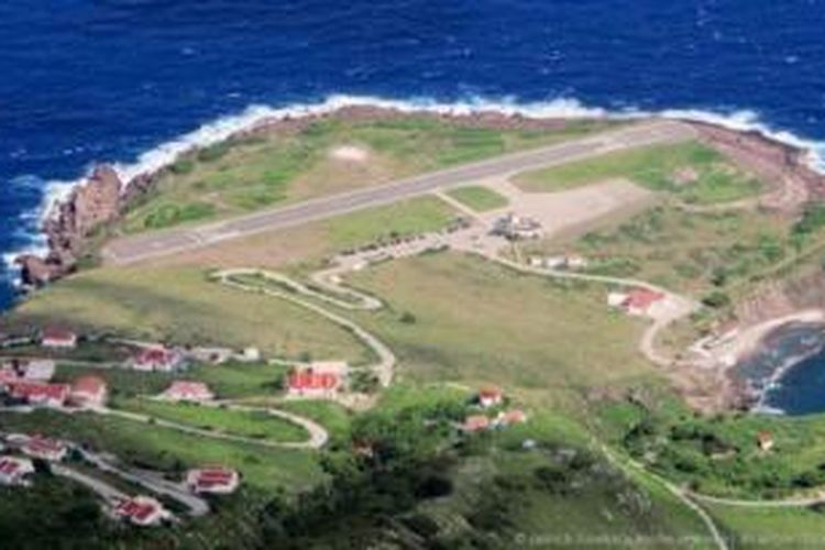  Bandara Juancho E Yrausquin di Pulau Saba, Karibia ini bukan untuk orang yang lemah jantung. 