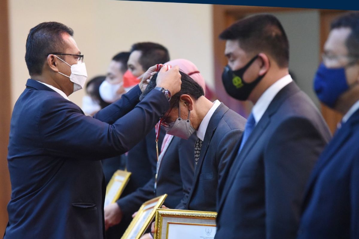 Kepala Lembaga Administrasi Negara (LAN) Adi Suryanto saat memberikan sambutan pada Upacara Pelepasan PKN Tingkat I Angkatan L di Aula Prof. Dr. Agus Dwiyanto, Majelis Perwakilan Anggota (MPA), Jakarta, Selasa (2/11/2021).
