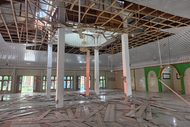 Jalan Nasional Pulih, 651 Gedung Terdampak Gempa NTT Masih Ditangani