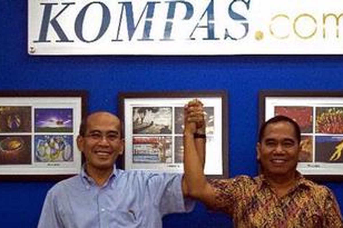 Bakal calon Gubernur DKI Jakarta Faisal Basri dan wakilnya Biem Benjamin saat berkunjung di kantor redaksi Kompas.com di Gedung Kompas Gramedia, Palmerah Selatan, Jakarta, Kamis (10/5/2012). Faisal Basri dan wakilnya Biem Benyamin memilih jalur independen untuk maju sebagai calon gubernur DKI Jakarta. 