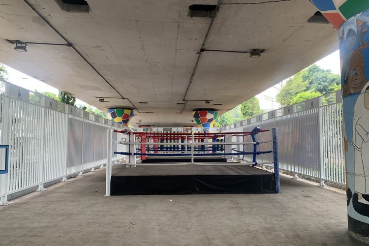 Kolong Flyover Kampung Melayu Jaktim Disulap Jadi Ring Tinju, Warga Bisa Latihan Gratis