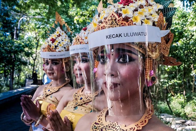 In August 2020, the government plans to allow tourists from Indonesia to visit Bali. Foreigners will have to wait until September for their chance to visit the well-known island. 