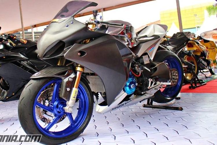 Tren Modifikasi Motor Sport 250 Cc Meredup