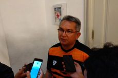 Air Mata Ketua The Jakmania Saat Pawai Trofi Piala Presiden 