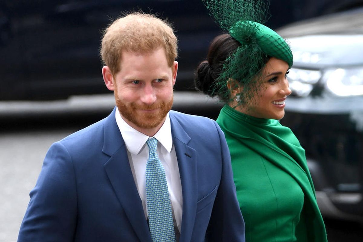 Pangeran Harry (kiri) dan Meghan (kanan), Duke and Duchess of Sussex, saat tiba di perayaan Commonwealth Service di Westminster Abbey, London, Inggris, 9 March 2020.