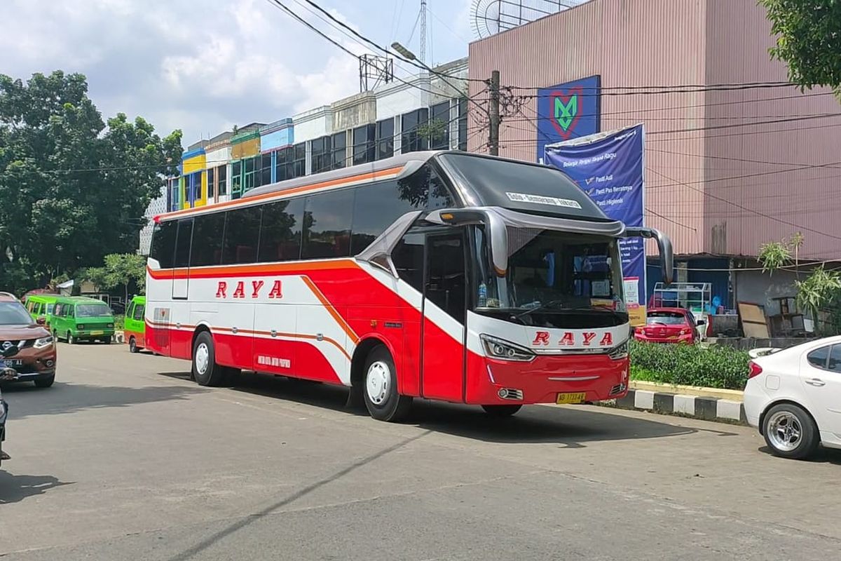 Bus AKAP PO Raya