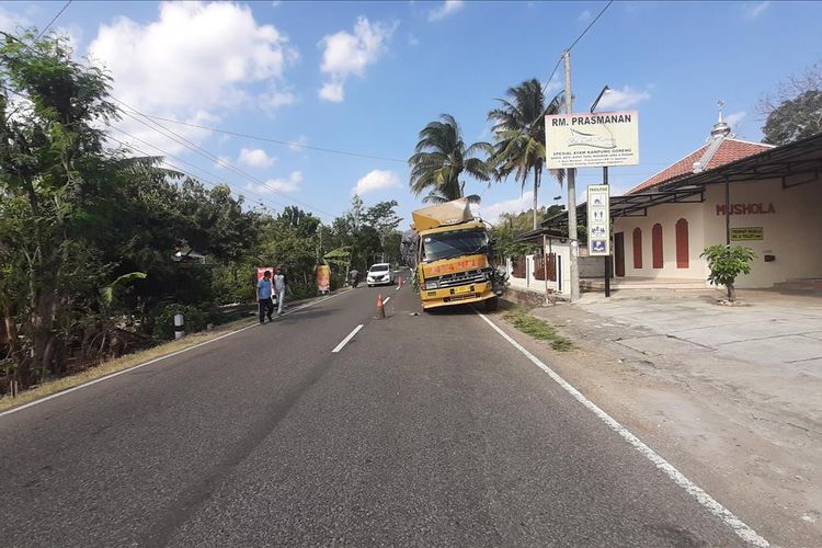 Posisi Truk Penabrak Bus di Kecamatan Ponjong, Gunungkidul Kamis (1/8/2019)
