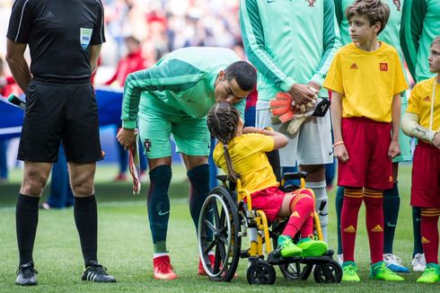 Ketika Ronaldo Ajak Warga Bantu Anak-anak Pengungsi Rohingya...