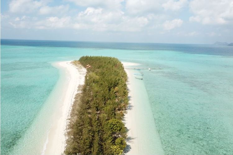 Foto udara Noko selayar di kawasan Pulau Bawean, Gresik, Jawa Timur