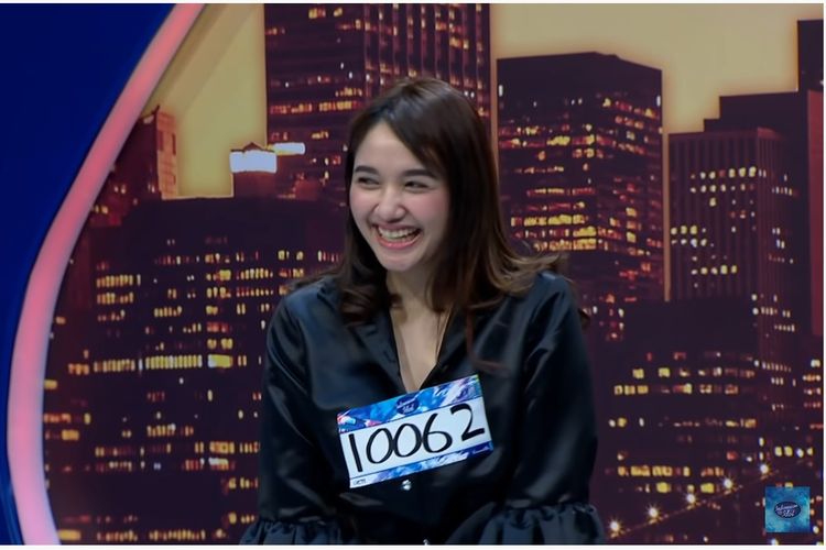 Peserta Indonesia Idol musim ke-11, Karen Rantung, yang kerap disebut mirip Ashanty, istri juri Anang Hermansyah.