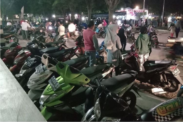 Sepeda motor di Pulau Bawean hampir semuanya tidak berspion