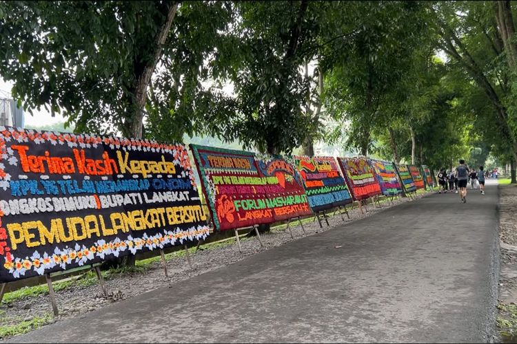Imbas Bupati Langkat Ditangkap KPK, Muncul Papan Bunga 