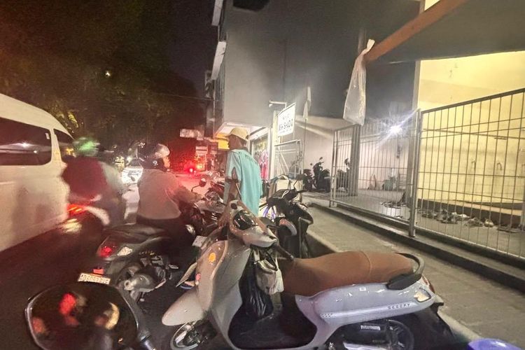 Ramai Tarif Parkir Rp 2.000 di Masjid Ash Shadiq Solo, Warga: Kurang Etis
