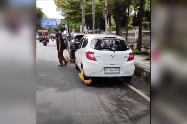 Rambu Larangan Parkir di Pusat Kota Makassar Diabaikan, Anggota Dianiaya, Kadishub Mengaku Kewalahan