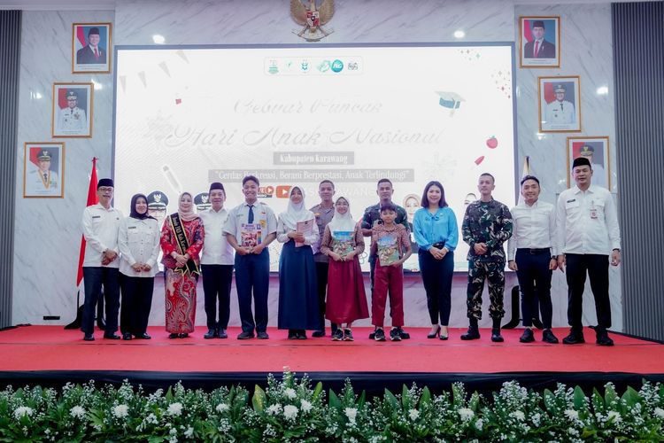 Jawab Keresahan LKS Mahal, Bupati Karawang Luncurkan Modul Belajar Gratis untuk SD dan SMP