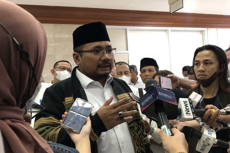 Menteri Agama Yaqut Cholil Qoumas ditemui di Gedung DPR RI, Senayan, Jakarta, Senin (27/3/2023). 