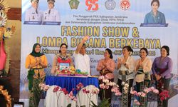 Rangkaian Acara Hari Ibu di Kabupaten Jembrana, dari Fashion Show hingga Lomba Busana Kebaya
