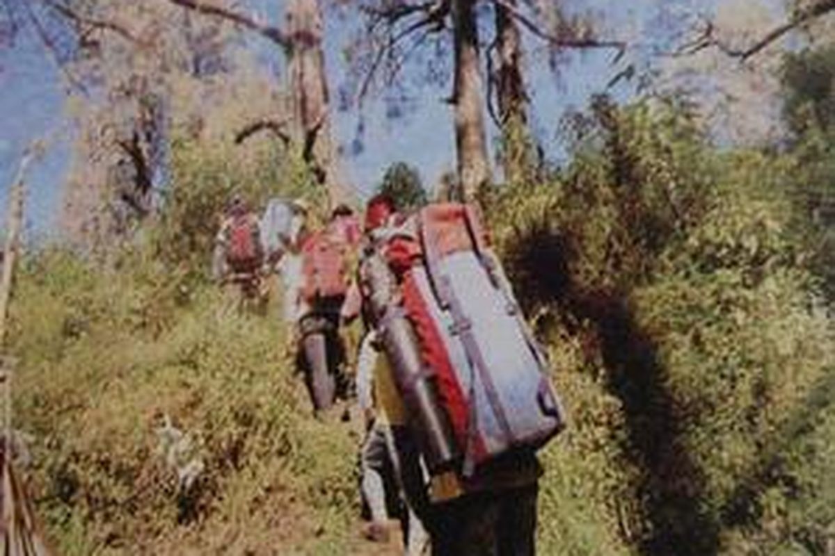 Ilustrasi pendakian di Argopuro