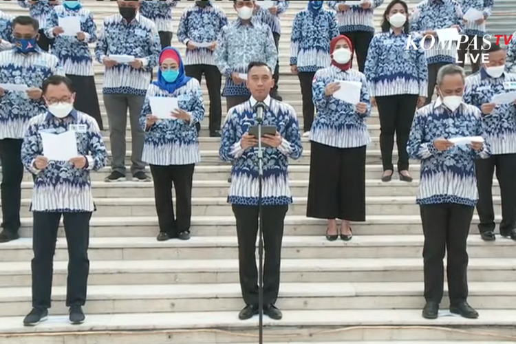 Tangkapan layar Fraksi Partai Demokrat membacakan ikrar setia terhadap kepemimpinan Ketua Umum Partai Demokrat Agus Harimurti Yudhoyono (AHY), Senin (15/3/2021) di Komplek Parlemen Senayan, Jakarta.