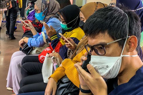 Aturan Terbaru di KRL, MRT dan Transjakarta: Tak Ada Lagi Jaga Jarak