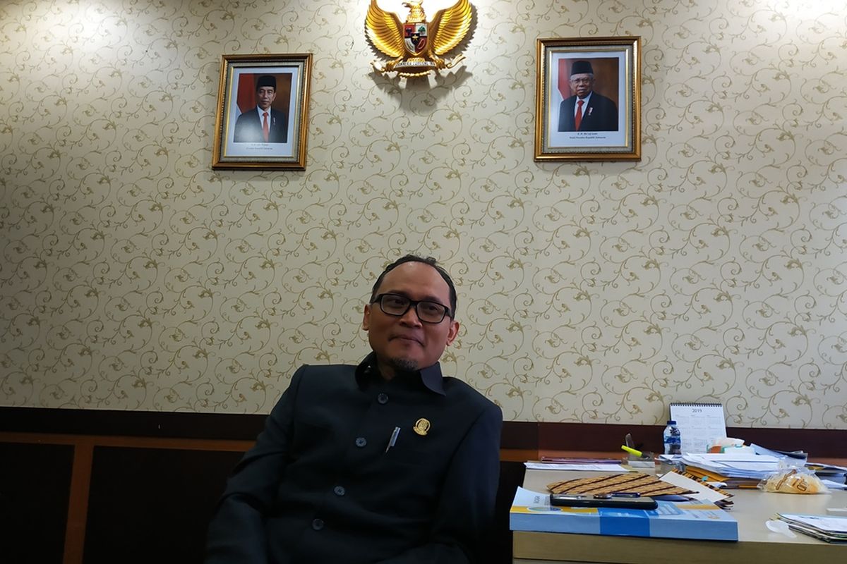 Ketua DPRD Kota Bekasi Chairoman Juwono Putro di kantornya, Rabu (27/11/2019).
