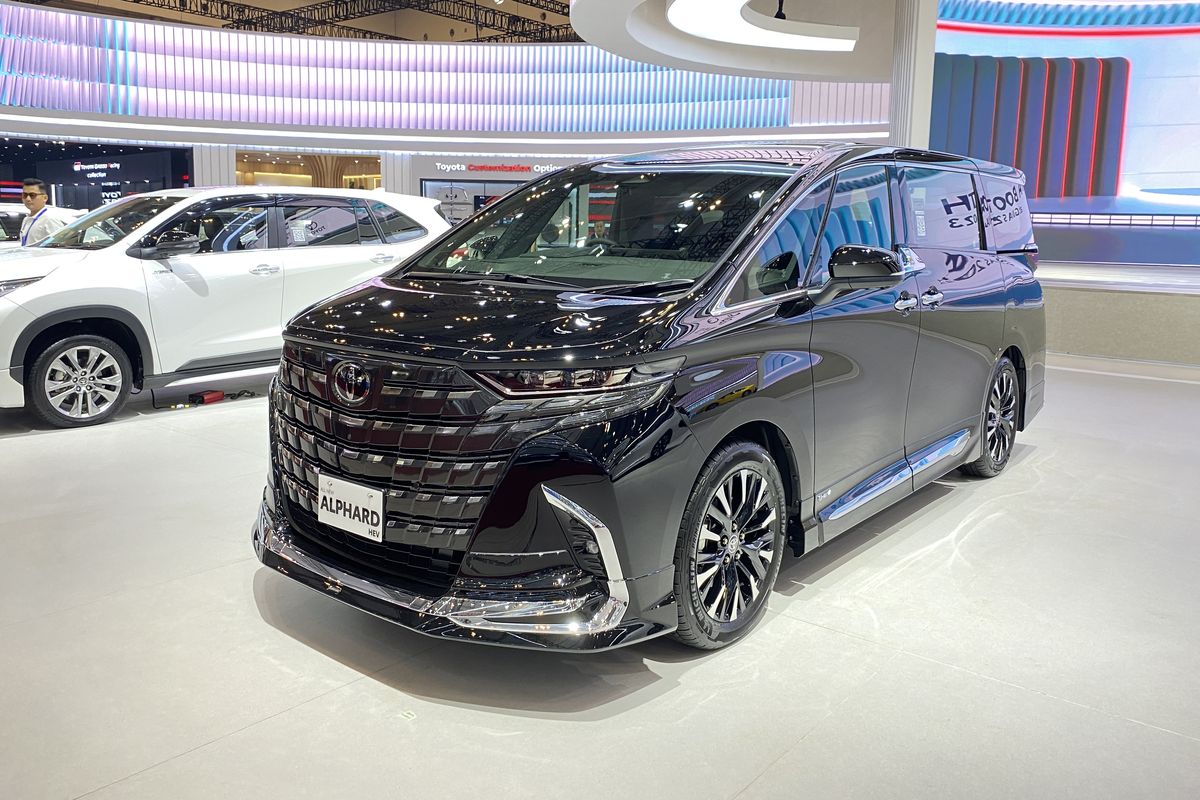 All New Alphard Hybrid sumbang penjualan tinggi untuk Toyota selama GIIAS 2023