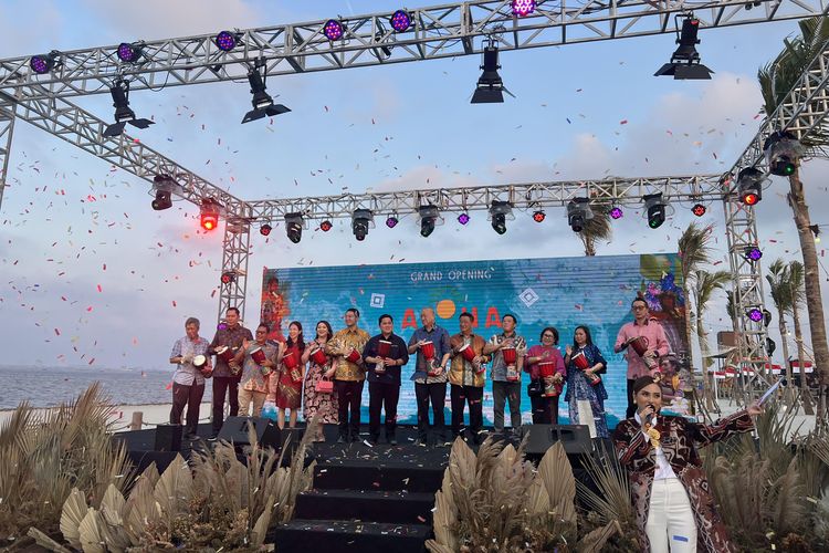 PT Agung Sedayu Group meresmikan Aloha PIK 2 bersama Menteri BUMN Erick Thohir di Jakarta, Selasa (8/8/2023).