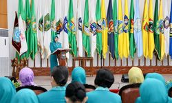Tri Tito Karnavian Lantik Andi Indriaty Syaiful sebagai Pj Ketua TP PKK dan Tim Pembina Posyandu Sulsel