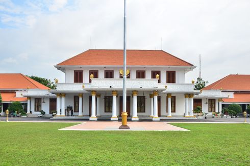 Sejarah Gedung Negara Grahadi, Rumah Dinas Gubernur Jawa Timur