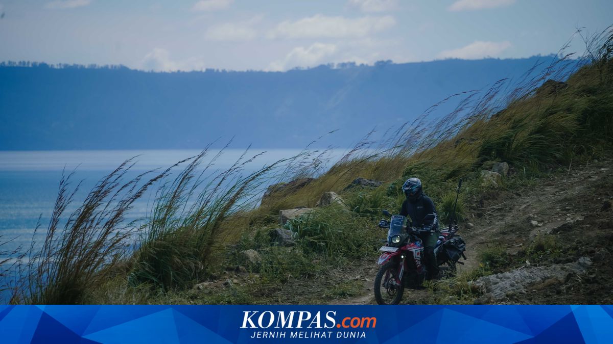 Tantang Jalur Kelok Samosir, Uji Ketahanan Motor di Rute Ekstrem