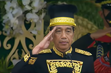 Presiden Jokowi Pimpin Upacara Penurunan Bendera HUT RI di IKN