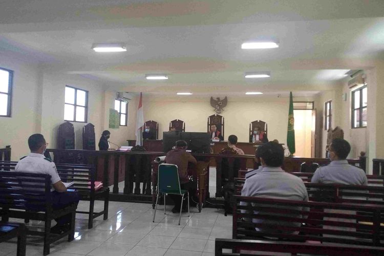 Sidang pelanggaran kapasitas truk di PN Kabupaten Semarang.