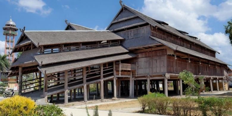 Istana Dalam Loka, Rumah Tradisional NTB