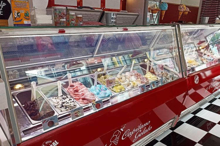 Ilustrasi pilihan rasa gelato yang ditawarkan oleh Capitano Gelato di area Broadway di Flavor Bliss, Alam Sutera, Kota Tangerang, Selatan, Banten.