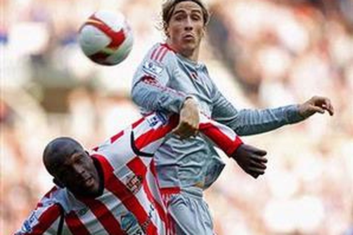 Fernando Torres (kanan), tetap jadi andalan Liverpool untuk menaklukkan Middlesbrough pada laga Sabtu (23/8) ini.