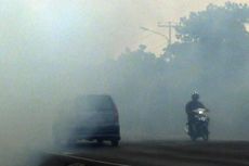 Jalintim Tertutup Asap Tebal, Jarak Pandang Cuma 2 Meter 