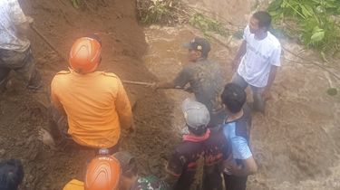 Jawa Barat Dilanda Longsor dan Banjir, 2 Tewas di Bogor, Puluhan Rumah Rusak