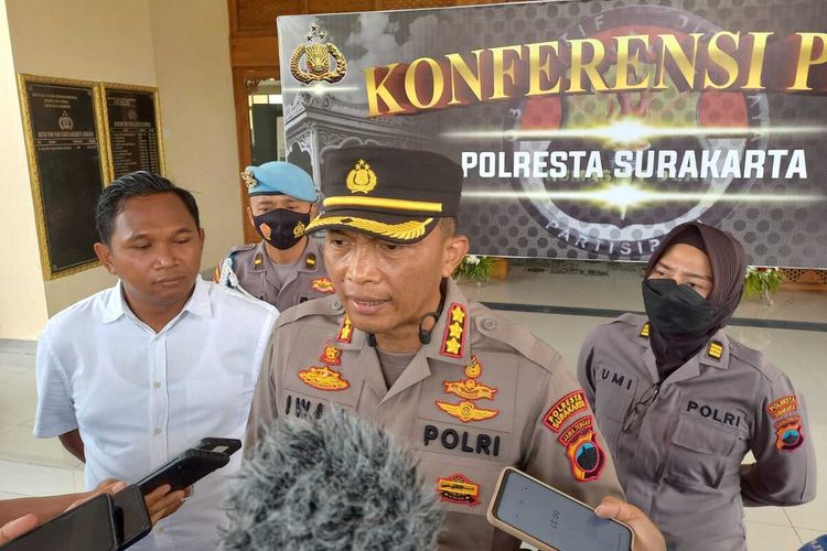 Kepala Polresta (Kapolresta) Solo, Komisaris Besar Polisi (Kombes Pol) Iwan Saktiadi