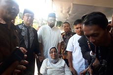 Melayat bersama Ibunda, Anies Baswedan: Ibu Saya Dekat dengan Bapak Habibie