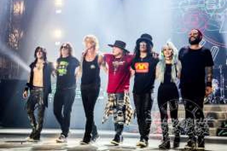 Guns N' Roses gelar tur reuni di Houston, AS, 5 Agustus 2016.