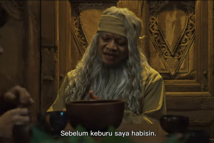 Web series Kami Memohon menggandeng Dian Dipa Chandra alias Candil eks vokalis Seurieus untuk memerankan tokoh Mbah Beringin. Selain itu, ada juga Arnold Leonard (Witan), Amara Sophie (Lestari), Mang Osa (Morgan), dan Ayya Renita (Asri).