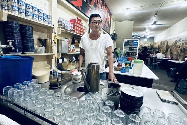 Merekam Denyut Nadi Ekonomi Pontianak dari Secangkir Kopi
