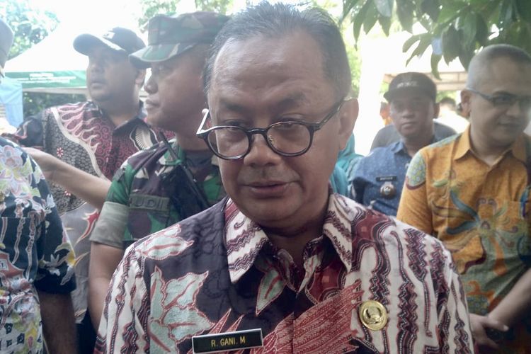 Pj Walikota Bekasi Raden Gani Muhammad menanggapi soal melonjaknya harga beras di Kota Bekasi yang terjadi akhir-akhir ini, saat ditemui di Bekasi Utara, Kamis (22/2/2024).