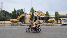 2 Tambang Ilegal Ditindak, Polres Bangkalan Sita 3 Ekskavator dan 6 Dump Truk