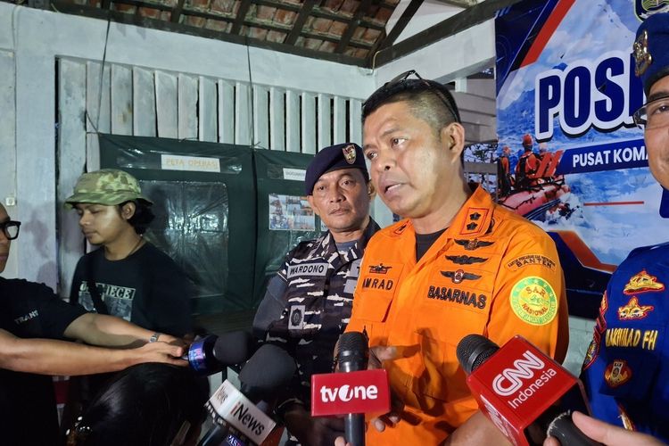 Hari Kedua Pencarian Berakhir, Belum Ada Tanda Keberadaan 5 Jurnalis di Sekitar Anak Krakatau